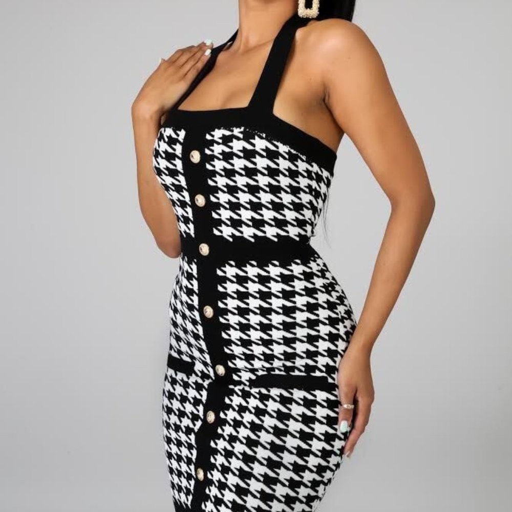 NWT Black White Houndstooth Gold Button Halter Bodycon Mini Dress